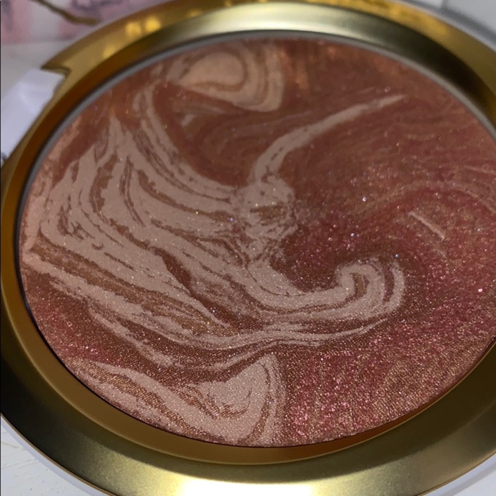MAC Cosmetics Bronzing powder